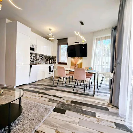 White Rose Luxury Balaton Siofok